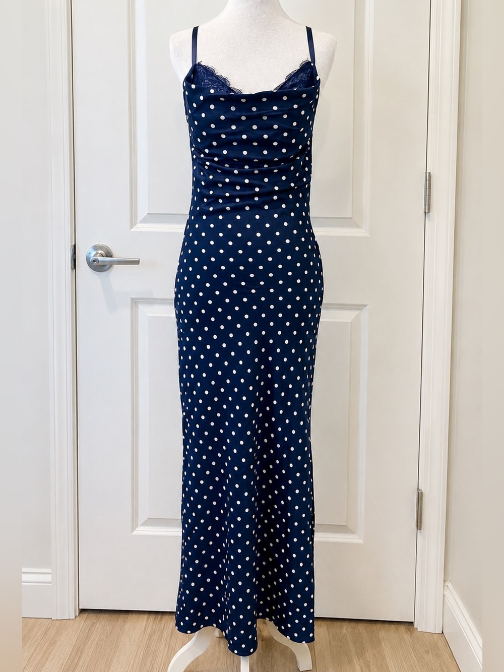 NWT Jessica Simpson Navy Polka Dot Lace Cowl Neck Maxi Dress XL - Picture 2 of 14